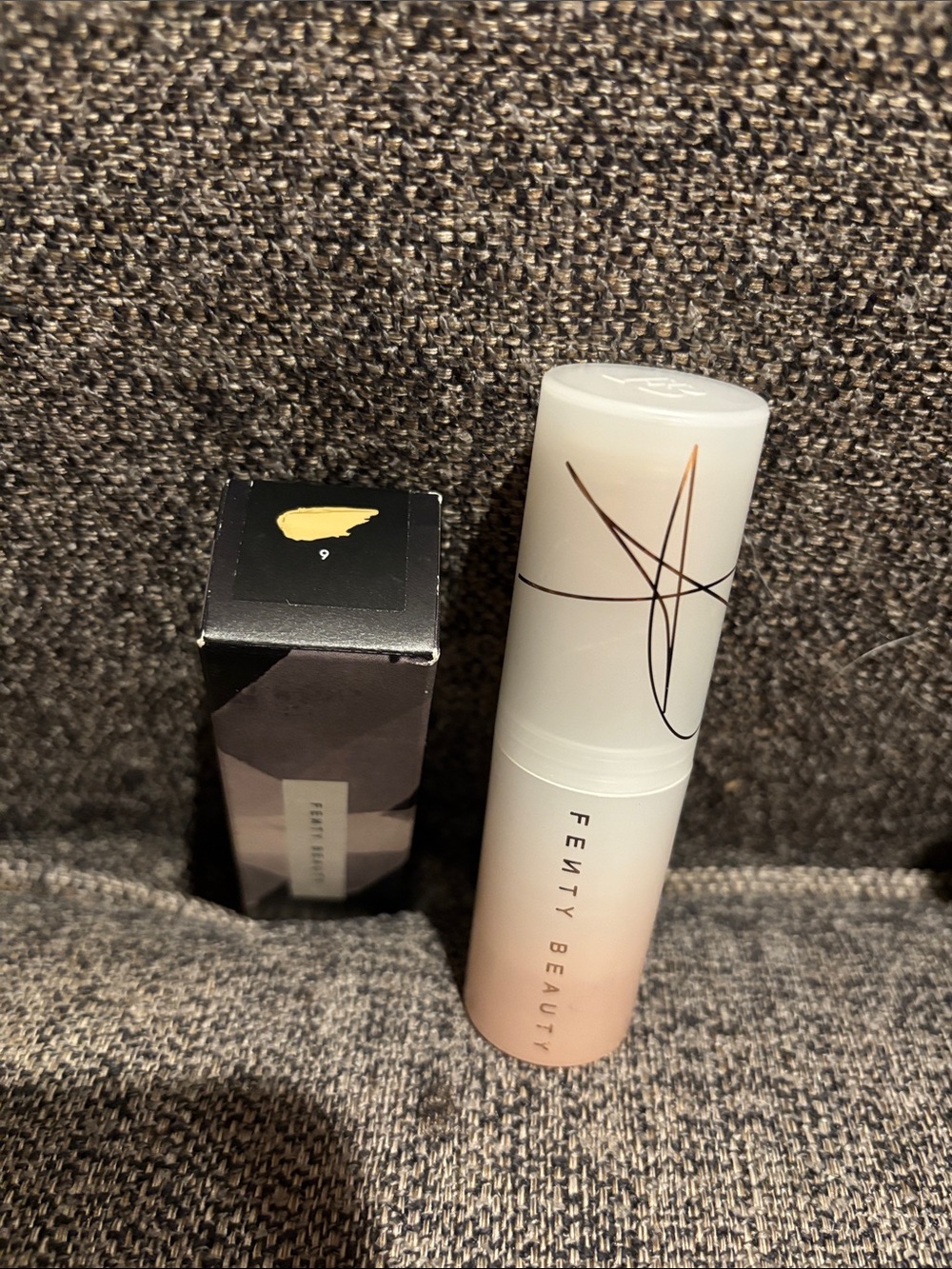 Fenty Beauty Eaze Drop Blur Smooth Tint Stick- Shade: 9